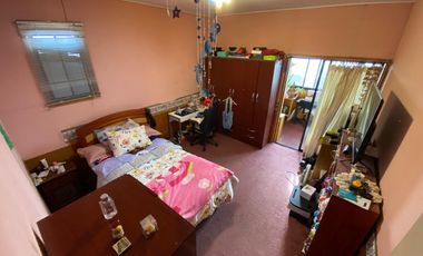 Amplia Casa en Terreno de 735 m², Lomas de lo Aguirre, Pudahuel.