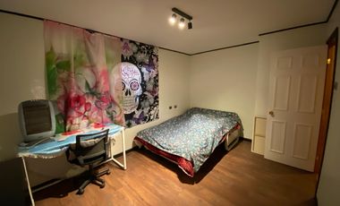 Amplia Casa en Terreno de 735 m², Lomas de lo Aguirre, Pudahuel.