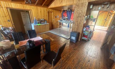 Casa Ampliada en Terreno de 735 m² en Lomas de lo Aguirre, Pudahuel.