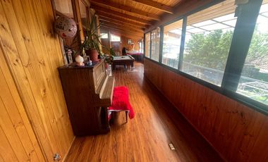 Casa Ampliada en Terreno de 735 m² en Lomas de lo Aguirre, Pudahuel.