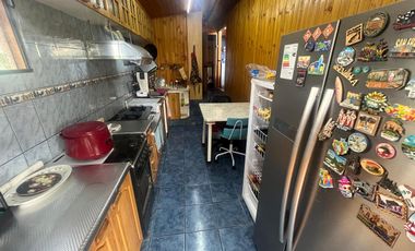 Casa Ampliada en Terreno de 735 m² en Lomas de lo Aguirre, Pudahuel.