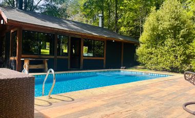 ARRIENDO CASA TEMPORADA PUCON - PISCINA Y HOT TAB
