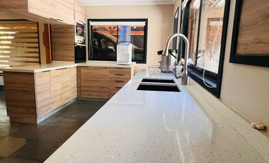 ARRIENDO CASA TEMPORADA PUCON - PISCINA Y HOT TAB