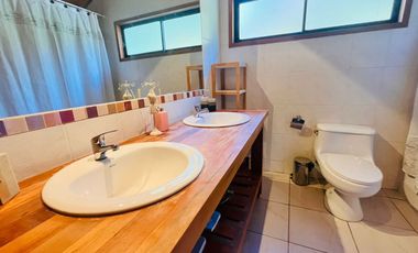 ARRIENDO CASA TEMPORADA PUCON - PISCINA Y HOT TAB