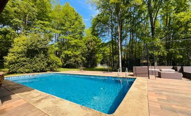 ARRIENDO CASA TEMPORADA PUCON - PISCINA Y HOT TAB