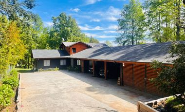 ARRIENDO CASA TEMPORADA PUCON - PISCINA Y HOT TAB