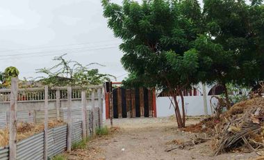 En venta solar de 450 metros cerca a la  vía de  Chulluype Santa Elena