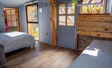 Terreno de 6.000 m2 con linda casa , cabaña y orilla de río, Cochiguaz, Valle del Elqui. $220 millones