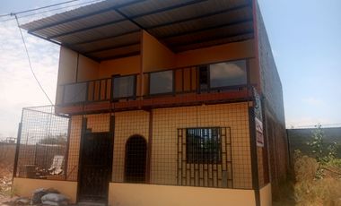 CASA DE VENTA EN URBANIZACION COSTA REAL 2 EN MANTA JARAMIJO.
