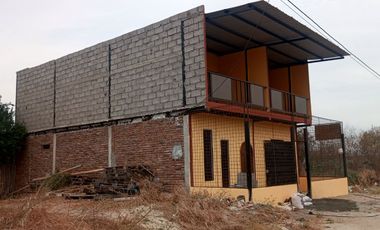 CASA DE VENTA EN URBANIZACION COSTA REAL 2 EN MANTA JARAMIJO.