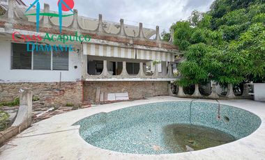 Casa en venta para remodelar. Gran oportunidad de inversión. Con terraza, alberca y vista al mar