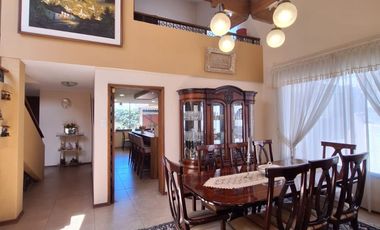 VENTA AMPLIA CASA SECTOR SANGOLQUI