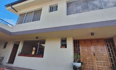 VENTA AMPLIA CASA SECTOR SANGOLQUI