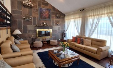 VENTA AMPLIA CASA SECTOR SANGOLQUI