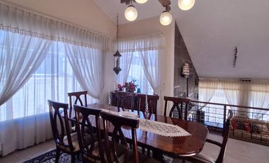 VENTA AMPLIA CASA SECTOR SANGOLQUI