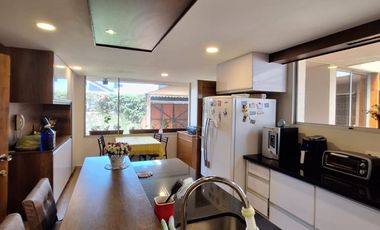 VENTA AMPLIA CASA SECTOR SANGOLQUI