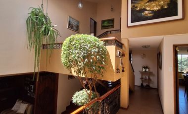 VENTA AMPLIA CASA SECTOR SANGOLQUI