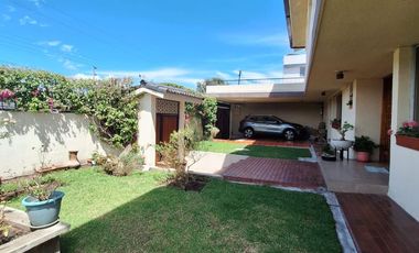 VENTA AMPLIA CASA SECTOR SANGOLQUI