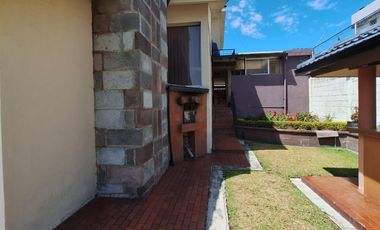 VENTA AMPLIA CASA SECTOR SANGOLQUI