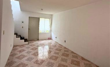 VENTA CASA HABITACION UBICADA EN PRIVADA PLEIONE CASA 15, EXCELENTES CONDICIONES