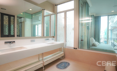 349 Residence (Ref. RSA4730)