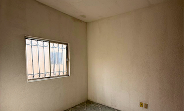 Práctica casa habitación en buena condiciones en venta ubicada en Real del Sol en Tecámac