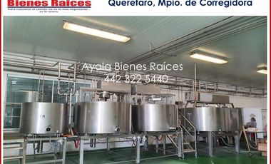 4,5 hectáreas en venta en Querétaro con Fábrica para elaboración de Quesos, Oficina y Departamento con 6 habitaciones.