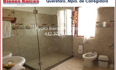 4,5 hectáreas en venta en Querétaro con Fábrica para elaboración de Quesos, Oficina y Departamento con 6 habitaciones.