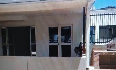 SE ARRIENDA APARTAMENTO PH