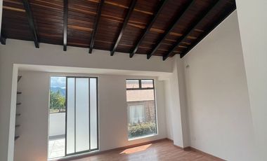 ARRIENDO CASA CONJUNTO CERRADO EL BEJUCAL CAJICA CUNDINAMARCA.