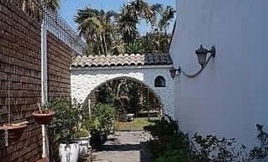 VENDO HERMOSA CASA EN AV. LA ENCALADA