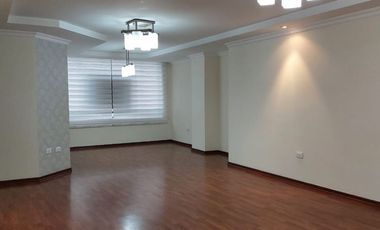 Departamento de 3 dormitorios de arriendo centro norte de Quito