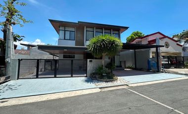 Well maintain Modern contemporary House in Alabang Hills