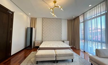 Well maintain Modern contemporary House in Alabang Hills