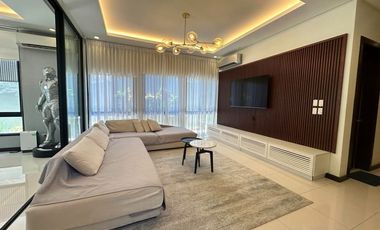 Well maintain Modern contemporary House in Alabang Hills