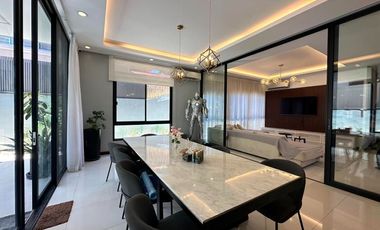 Well maintain Modern contemporary House in Alabang Hills