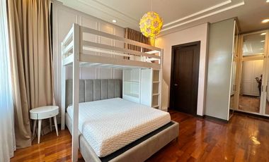Well maintain Modern contemporary House in Alabang Hills