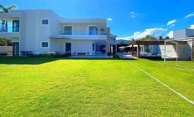 TE OFREZCO AMPLIA Y CAMPESTRE FINCA MONTEAZUL EN CALI LLAMANOS AL3004075410 DISPONEMOS DE UN BUEN CLIMA Y UNAS INSTALACIONES ESPECTACULARES...