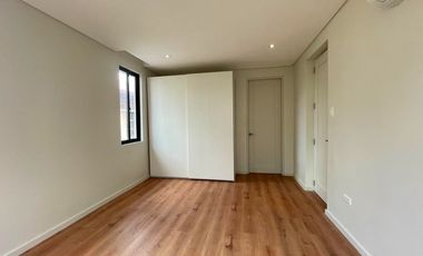 Massive 4 bedrooms Brand new House and lot for sale in Las Pina City