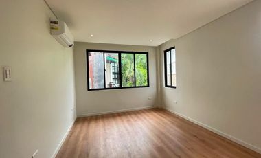 Massive 4 bedrooms Brand new House and lot for sale in Las Pina City
