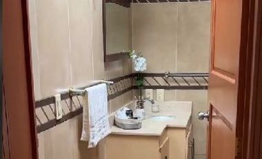 Casa ubicada en Chapala dentro de fraccionamiento Nuevo Chapala Club Residencial, cuenta con, seguridad y vigilancia, áreas comunes, alberca, terraza,