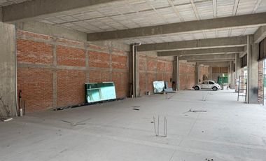 LOCALES COMERCIALES EN RENTA PLANTA BAJA PLAZA LA CEMENTERA 60 M2 CERCA DE GALERIAS SERDAN