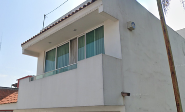 CASA EN VENTA EN URUAPAN