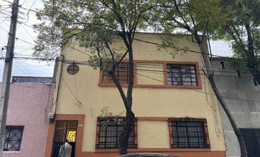 Gran oportunidad de inmueble con 4 unidades independientes en la colonia Ampliación parque Asturias