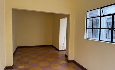 Gran oportunidad de inmueble con 4 unidades independientes en la colonia Ampliación parque Asturias