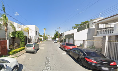Casa en  Col. Madero, Nuevo Laredo, Tamps.