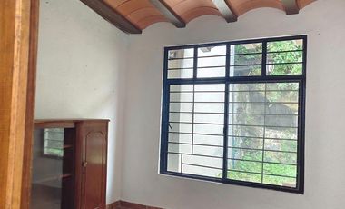 Casa en venta en tepoztlán Morelos, con  amplio terreno