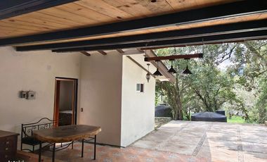 Casa en venta en tepoztlán Morelos, con  amplio terreno