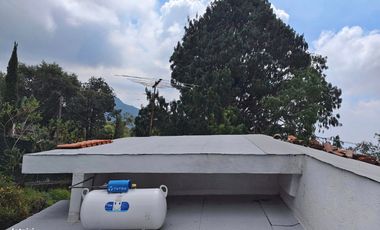 Casa en venta en tepoztlán Morelos, con  amplio terreno