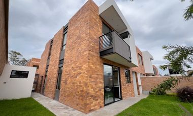 I3 Casas Nuevas en Puembo